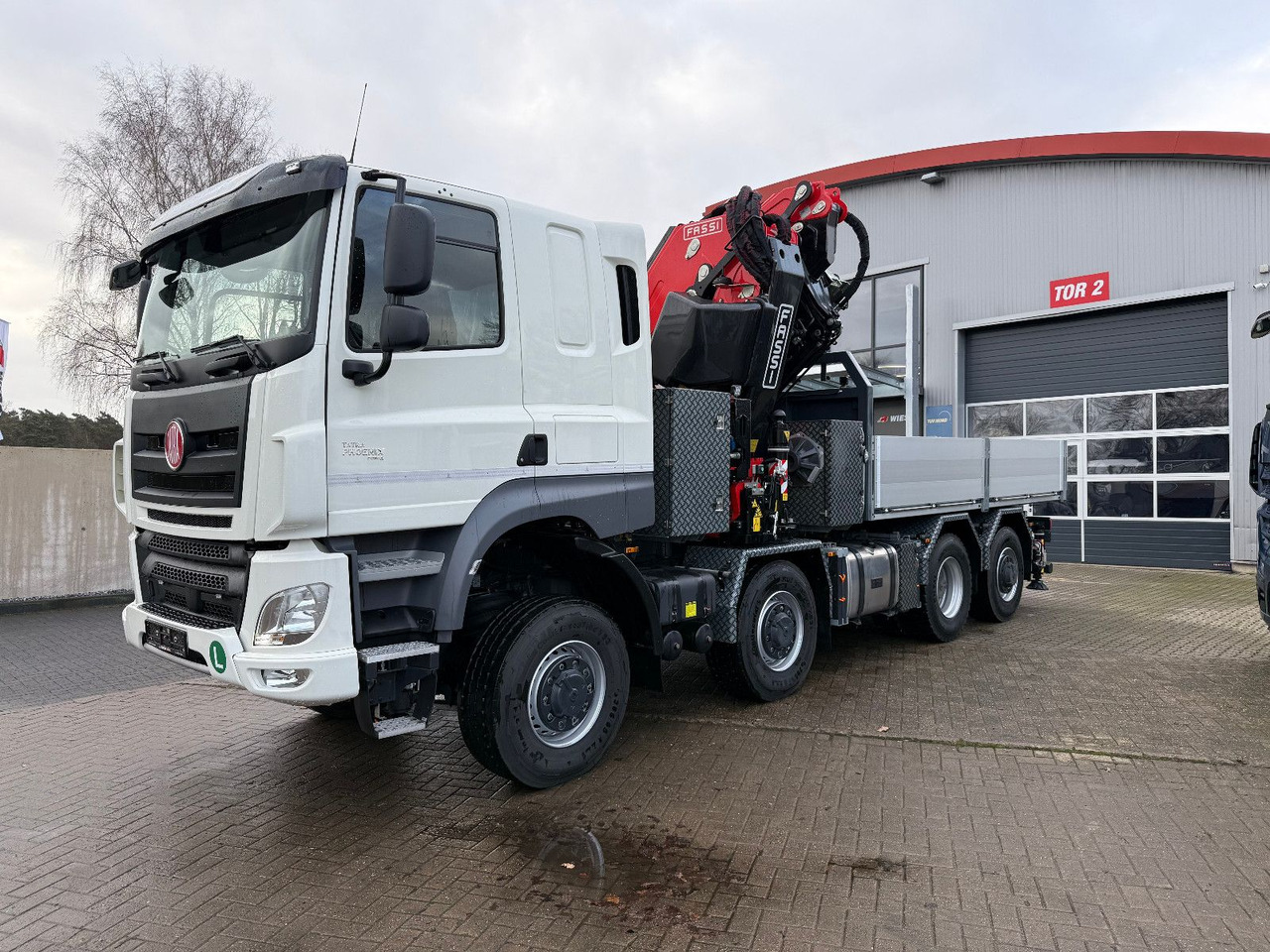 Tatra 41.500 8x8 Phoenix Fassi F710 Kran - Madelveok/ Platvormveok, Kraanaga veoauto: pilt 1 Tatra 41.500 8x8 Phoenix Fassi F710 Kran - Madelveok/ Platvormveok, Kraanaga veoauto: pilt 1