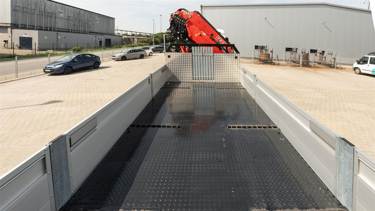 MAN 35.470 8x2 Kran F710 RA2.26 - Veoauto, Kraanaga veoauto: pilt 4 MAN 35.470 8x2 Kran F710 RA2.26 - Veoauto, Kraanaga veoauto: pilt 4