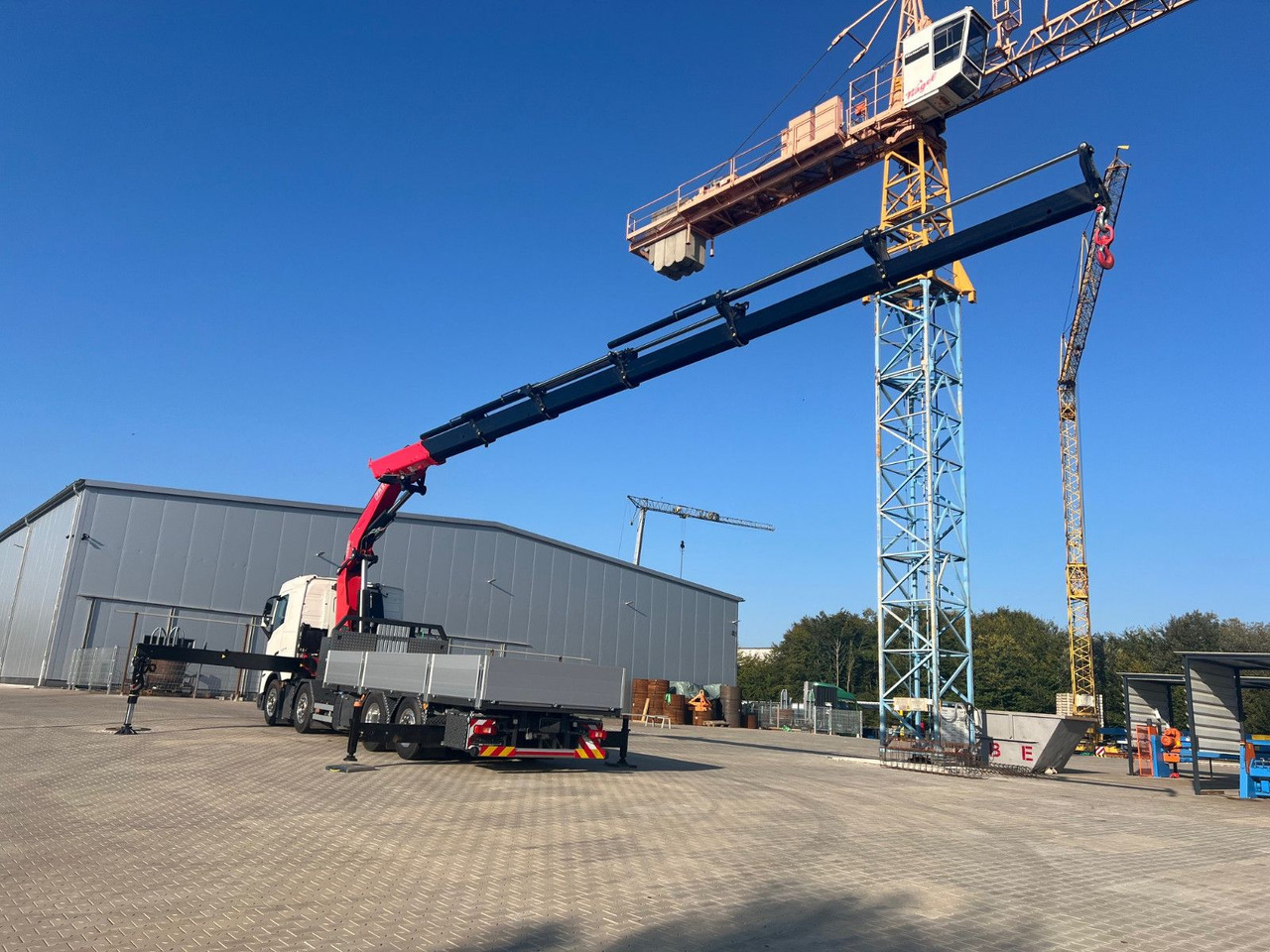 Volvo FH 500 8x2 Kran F710 RA2.26 - Kraanaga veoauto: pilt 5 Volvo FH 500 8x2 Kran F710 RA2.26 - Kraanaga veoauto: pilt 5