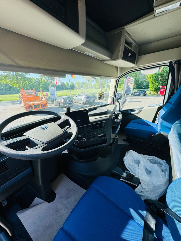 Madelveok/ Platvormveok, Kraanaga veoauto Volvo FH 500 8x2 mit F710RA.2.27 L426 und V20 Winde: pilt 12