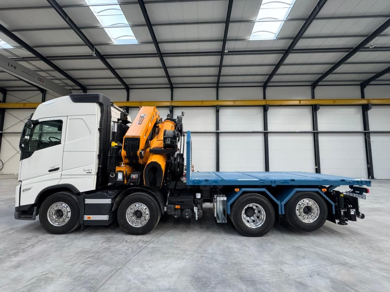 Volvo FH 540 8x2 EFFER Kran Sattelzugmaschine - Kraanaga veoauto: pilt 3 Volvo FH 540 8x2 EFFER Kran Sattelzugmaschine - Kraanaga veoauto: pilt 3
