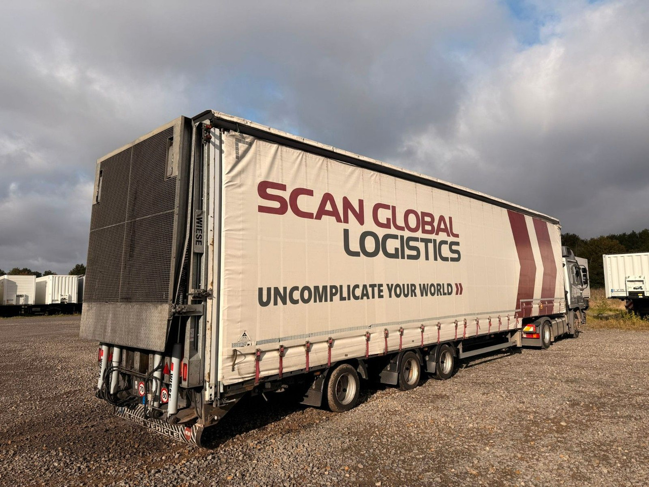 Wiese Gabelstaplertransporter Rampe Mega Lowline - Madal platvormpoolhaagis: pilt 3 Wiese Gabelstaplertransporter Rampe Mega Lowline - Madal platvormpoolhaagis: pilt 3