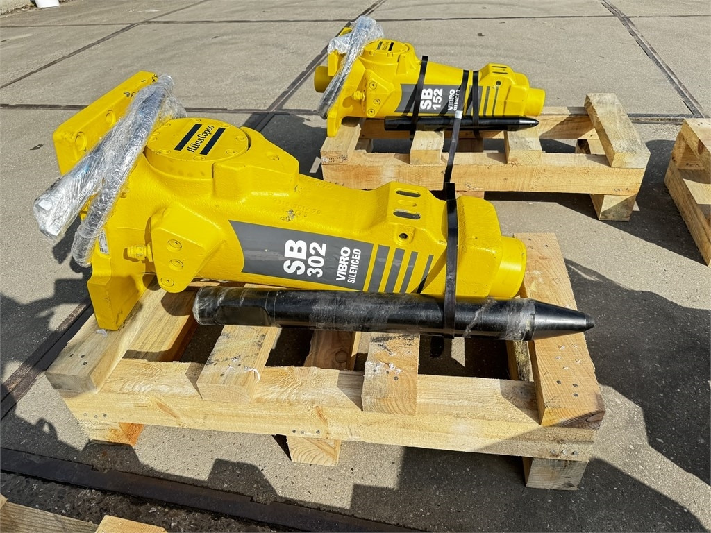 Atlas Copco SB 302 Epiroc SB302 - Hüdrauliline haamer - Ehitusmasinad: pilt 1 Atlas Copco SB 302 Epiroc SB302 - Hüdrauliline haamer - Ehitusmasinad: pilt 1