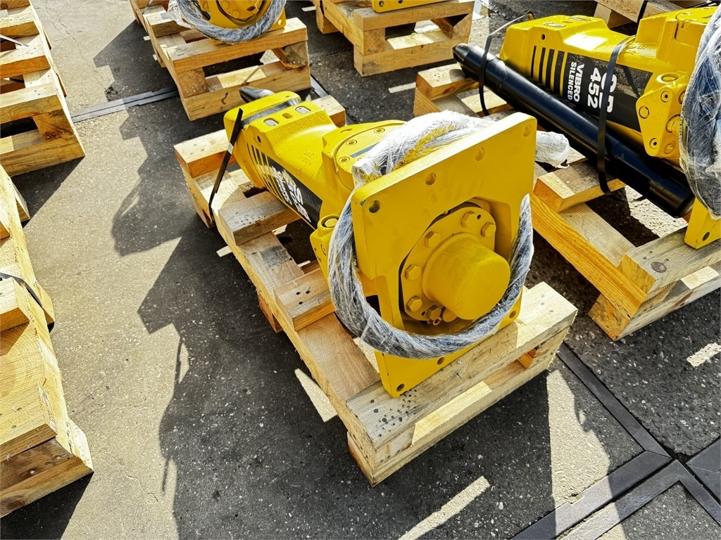 Atlas Copco SB 302 Epiroc SB302 - Hüdrauliline haamer - Ehitusmasinad: pilt 2 Atlas Copco SB 302 Epiroc SB302 - Hüdrauliline haamer - Ehitusmasinad: pilt 2