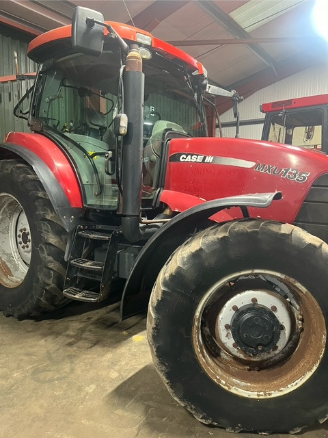 CASE IH MXU 135 - Traktor: pilt 1 CASE IH MXU 135 - Traktor: pilt 1