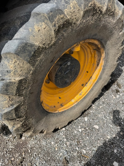 JCB 4220 fastrac - Traktor: pilt 3 JCB 4220 fastrac - Traktor: pilt 3