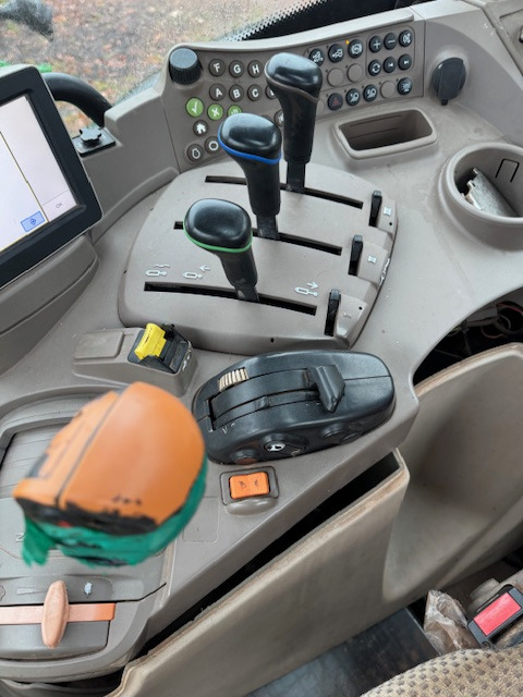 JOHN DEERE 6140R - Traktor: pilt 5 JOHN DEERE 6140R - Traktor: pilt 5