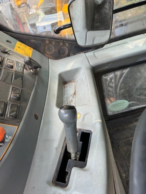 VALTRA T183 DIRECT DRIVE - Traktor: pilt 2 VALTRA T183 DIRECT DRIVE - Traktor: pilt 2