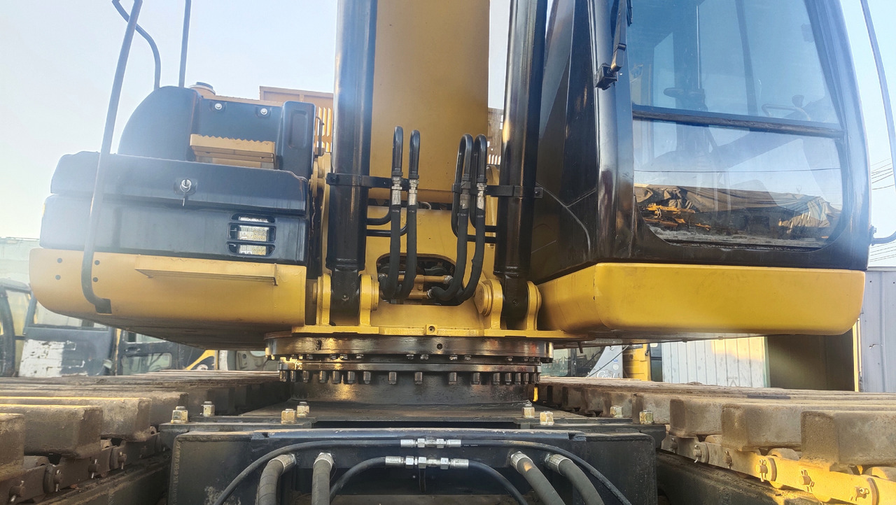 CATERPILLAR 320C - Külgepaigaldatav ekskavaator: pilt 4 CATERPILLAR 320C - Külgepaigaldatav ekskavaator: pilt 4
