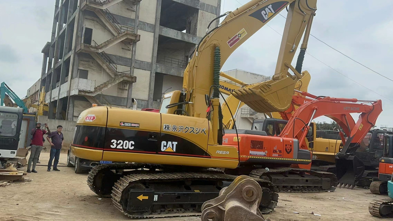CATERPILLAR 320CL - Lintekskavaator: pilt 1 CATERPILLAR 320CL - Lintekskavaator: pilt 1