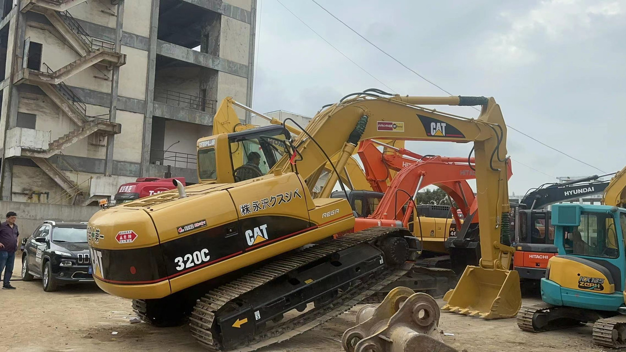 CATERPILLAR 320CL - Lintekskavaator: pilt 2 CATERPILLAR 320CL - Lintekskavaator: pilt 2