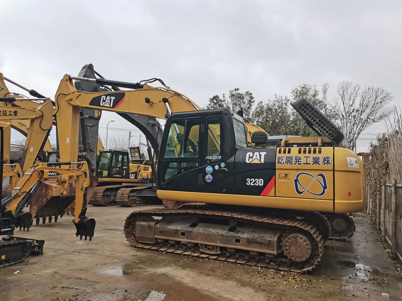 CATERPILLAR 323D - Lintekskavaator: pilt 5 CATERPILLAR 323D - Lintekskavaator: pilt 5