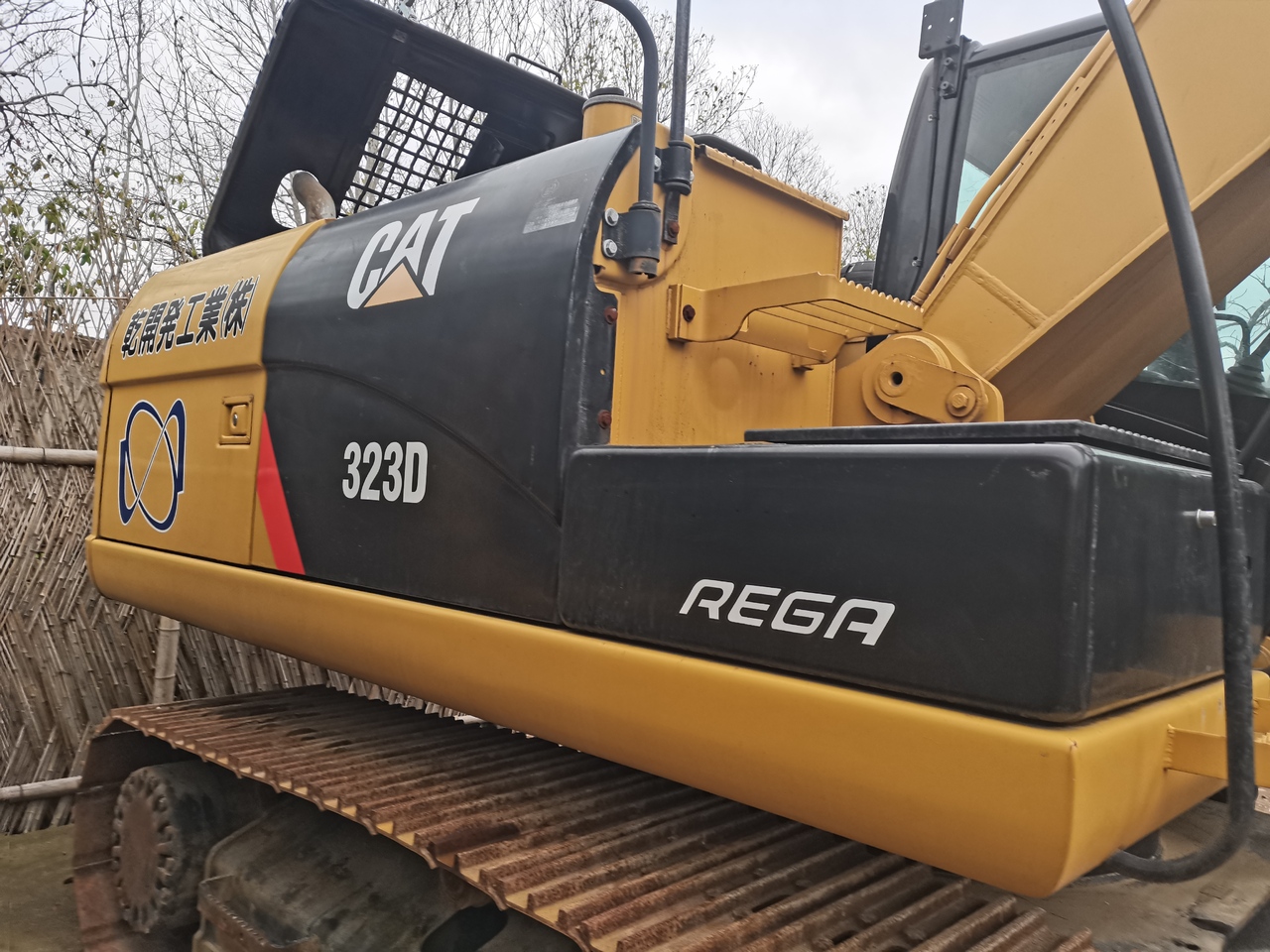 CATERPILLAR 323D - Lintekskavaator: pilt 4 CATERPILLAR 323D - Lintekskavaator: pilt 4