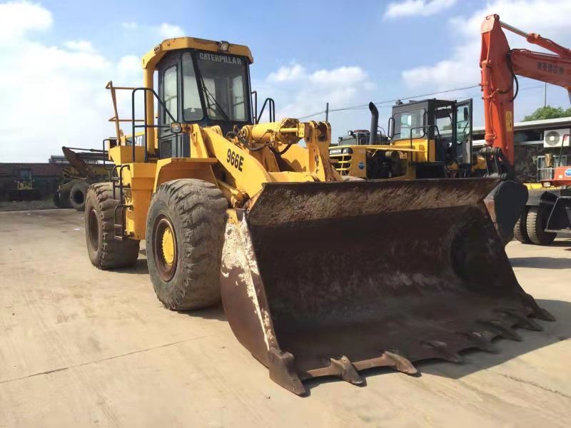 CATERPILLAR 966E - Rataslaadur: pilt 3 CATERPILLAR 966E - Rataslaadur: pilt 3