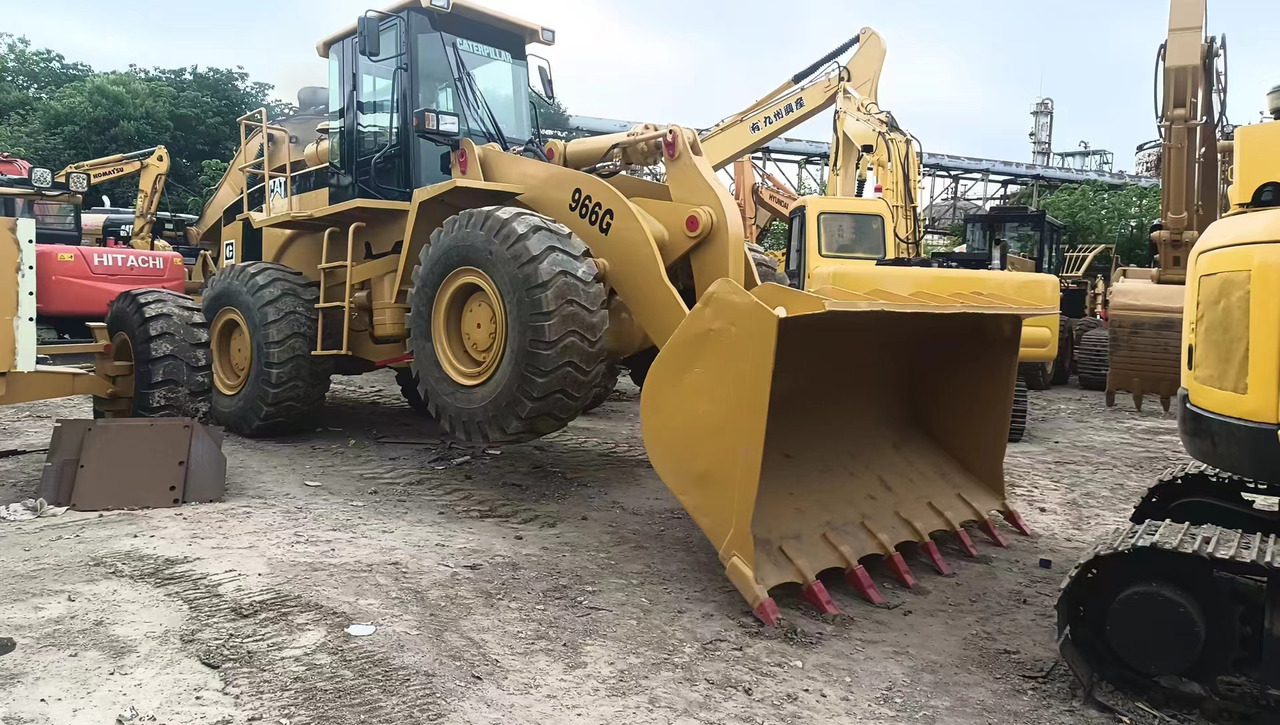 CATERPILLAR 966G - Rataslaadur: pilt 2 CATERPILLAR 966G - Rataslaadur: pilt 2