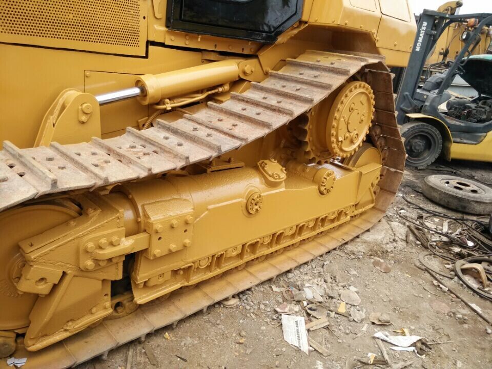CATERPILLAR D4H - Buldooser: pilt 4 CATERPILLAR D4H - Buldooser: pilt 4