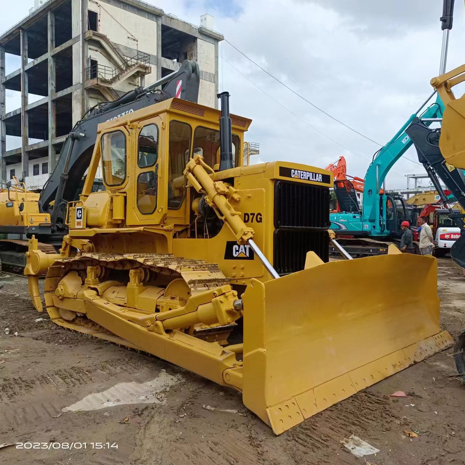 CATERPILLAR D7G - Buldooser: pilt 1 CATERPILLAR D7G - Buldooser: pilt 1