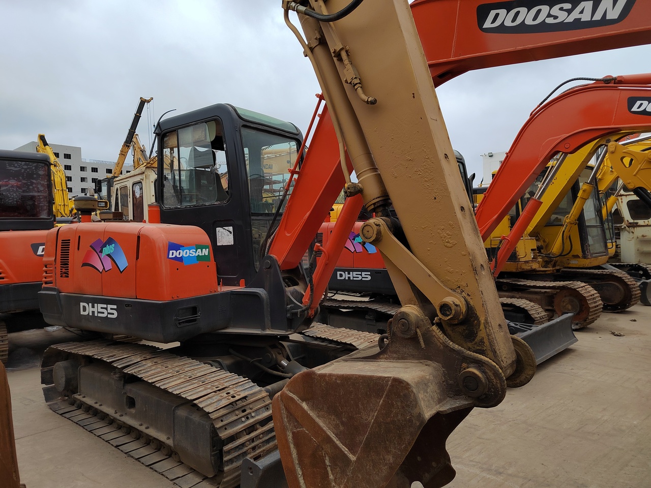 DOOSAN DH55 - Miniekskavaator: pilt 2 DOOSAN DH55 - Miniekskavaator: pilt 2