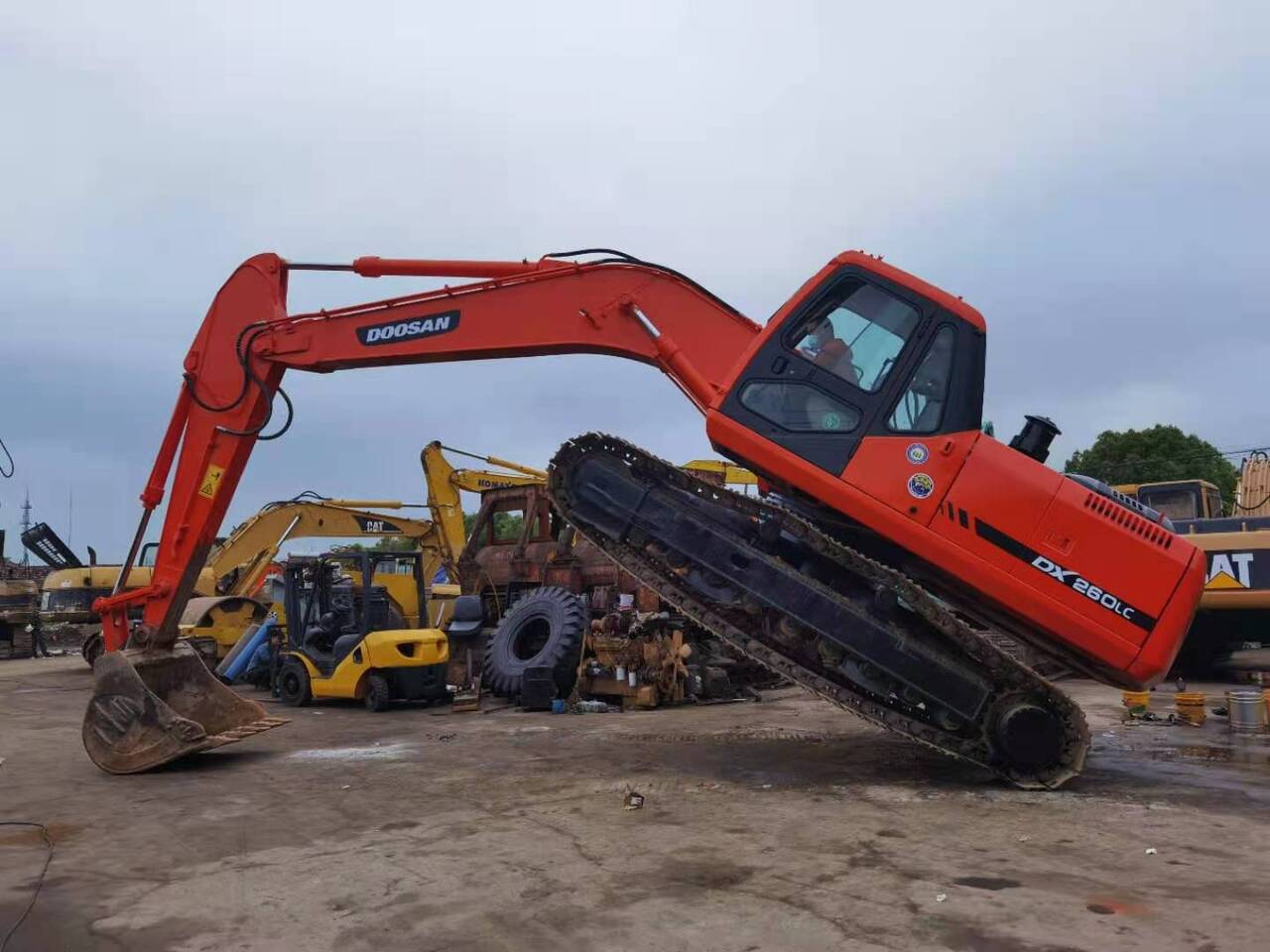DOOSAN DX260 - Lintekskavaator: pilt 5 DOOSAN DX260 - Lintekskavaator: pilt 5