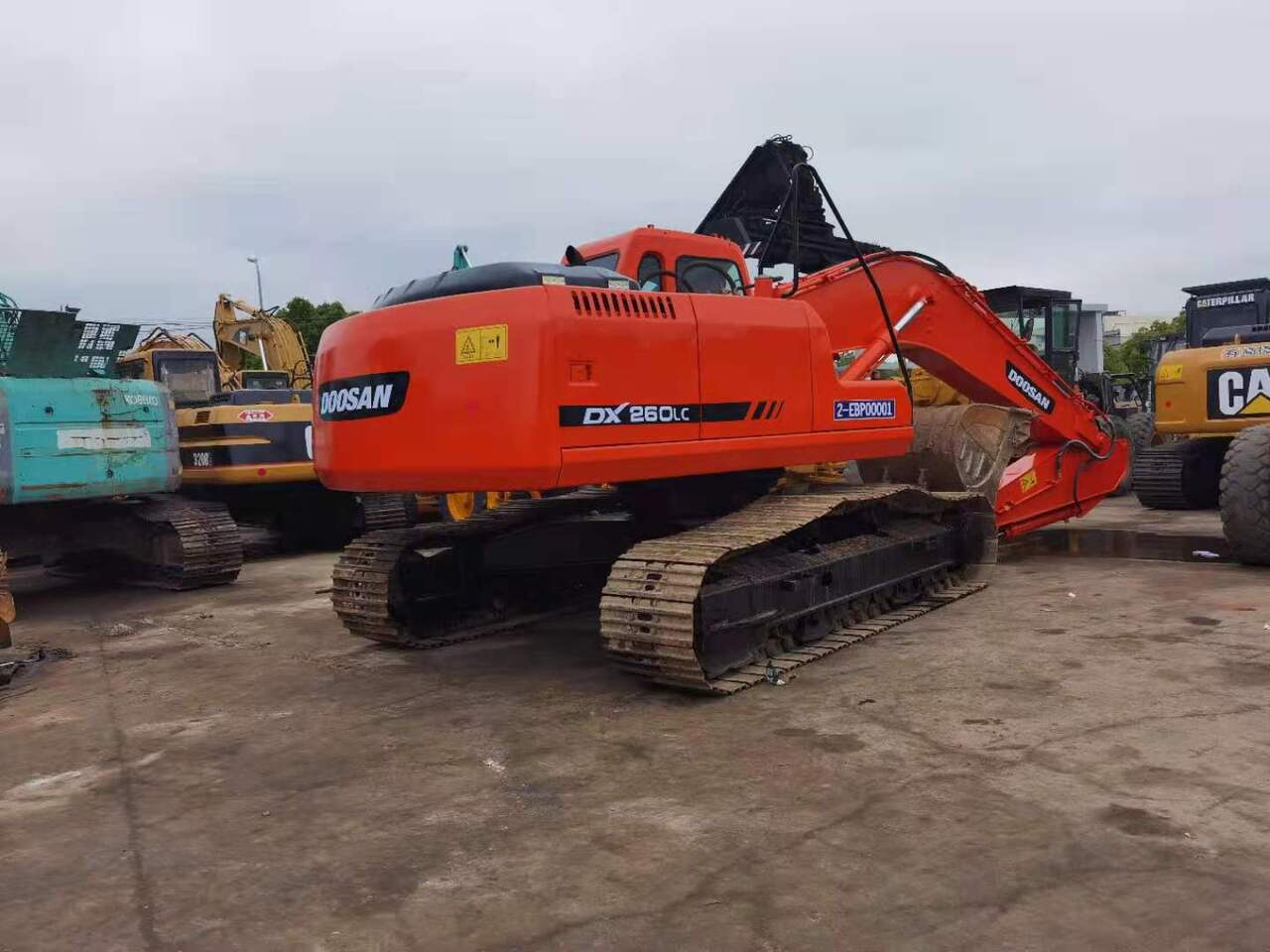 DOOSAN DX260 - Lintekskavaator: pilt 4 DOOSAN DX260 - Lintekskavaator: pilt 4