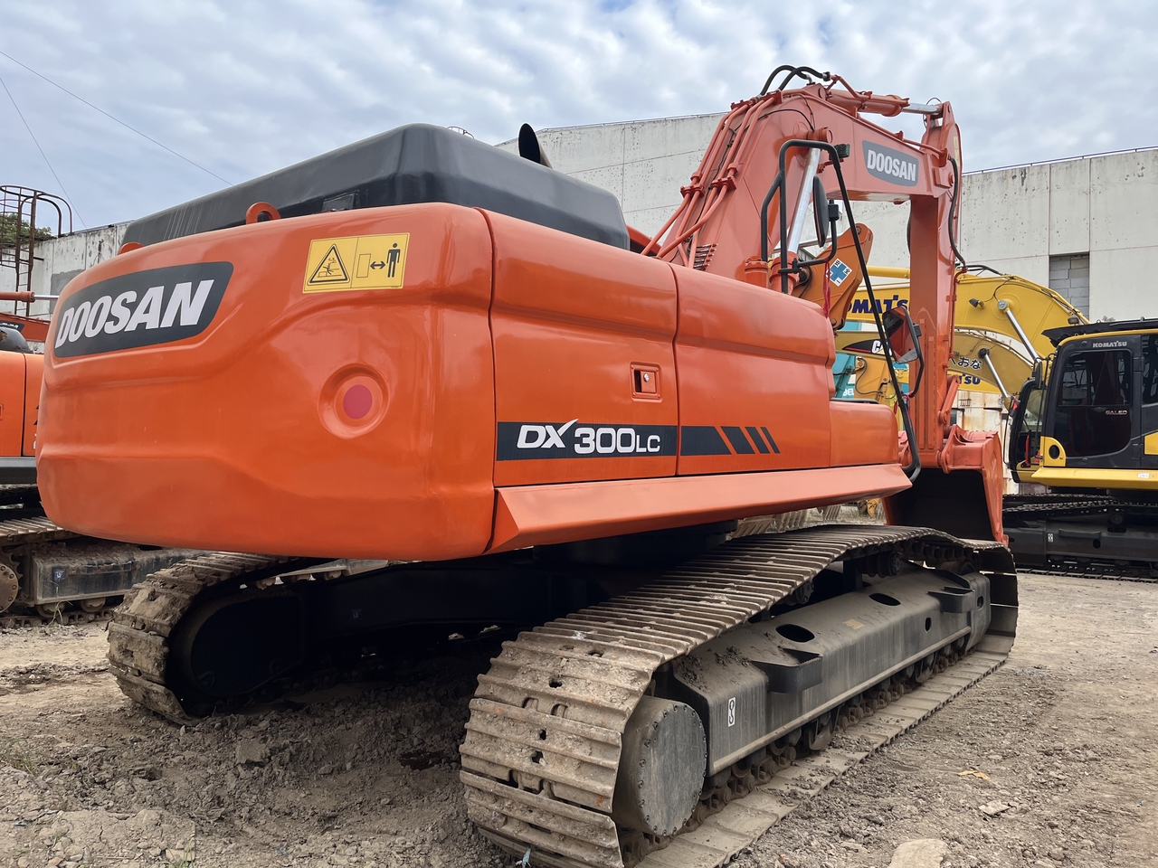 DOOSAN DX300 - Lintekskavaator: pilt 3 DOOSAN DX300 - Lintekskavaator: pilt 3