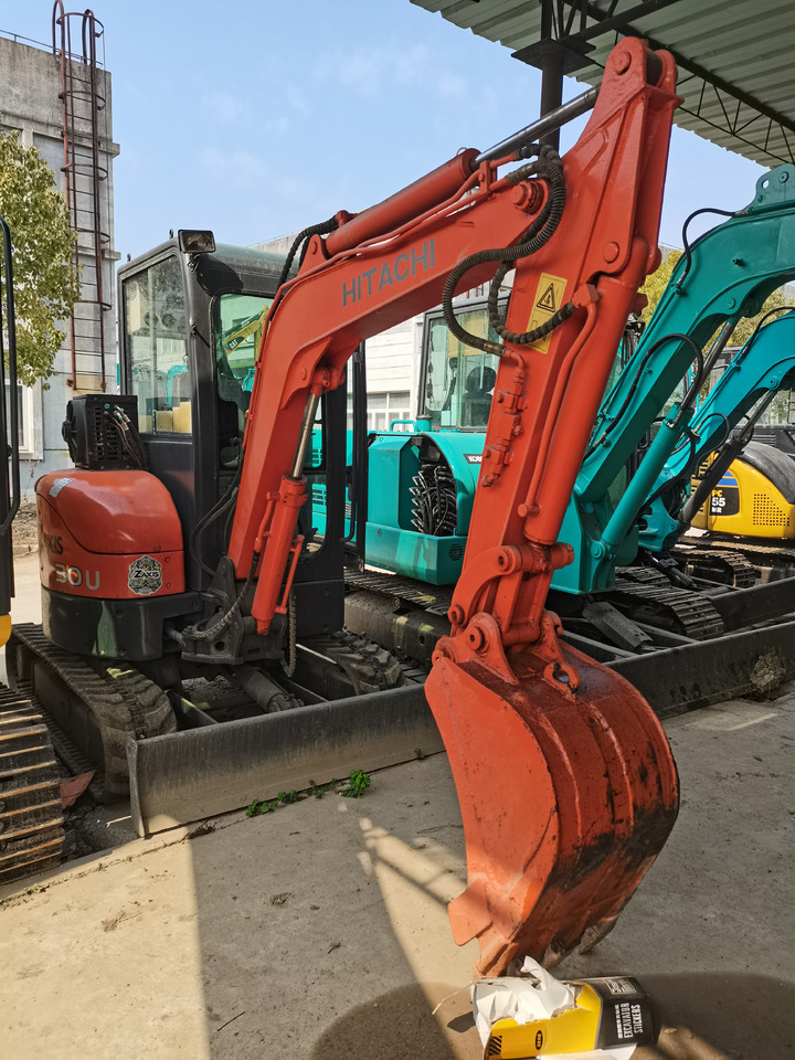 HITACHI ZX30U - Lintekskavaator: pilt 3 HITACHI ZX30U - Lintekskavaator: pilt 3