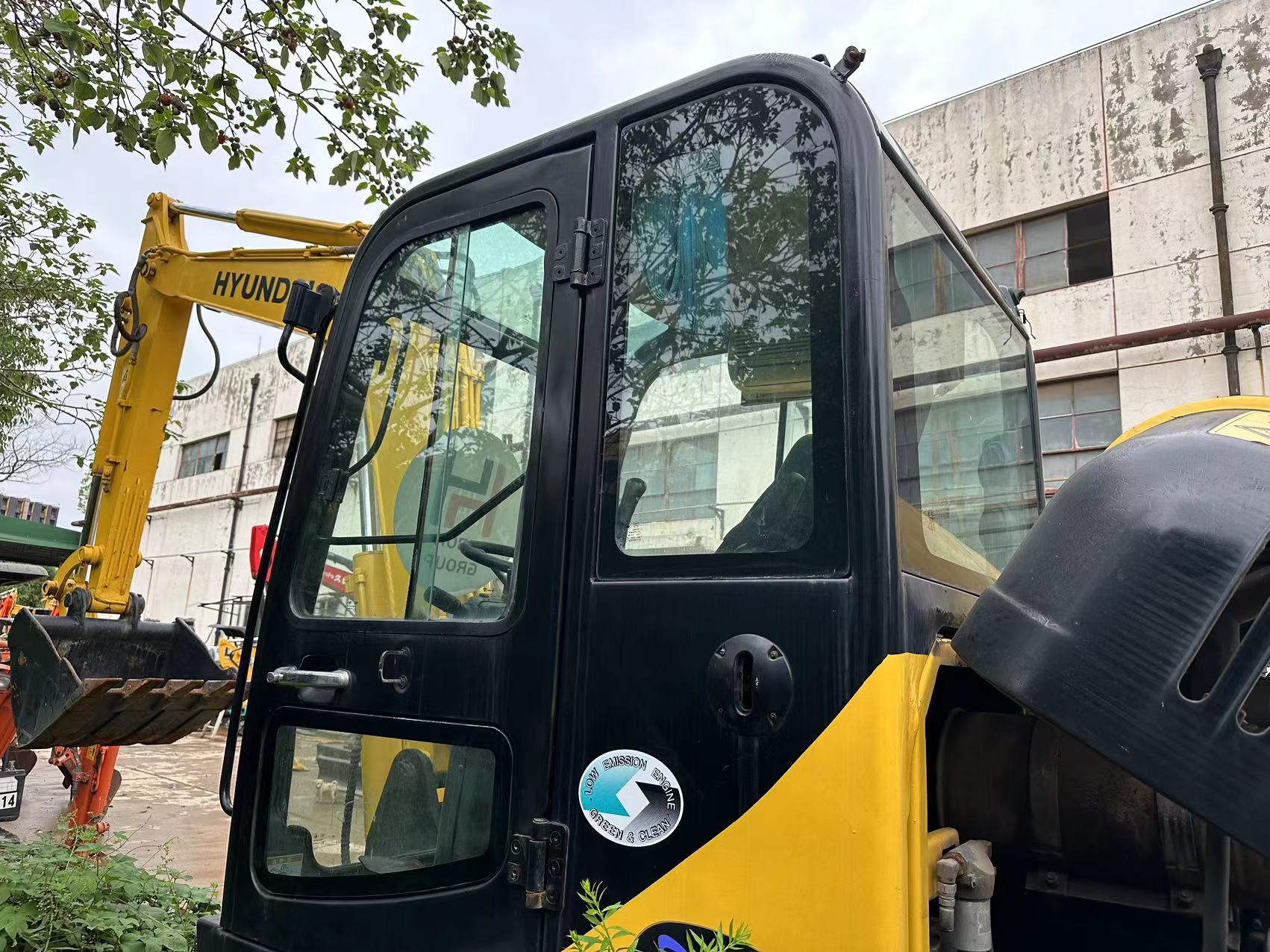 HYUNDAI 60W-7 - Ratastel ekskavaator: pilt 3 HYUNDAI 60W-7 - Ratastel ekskavaator: pilt 3