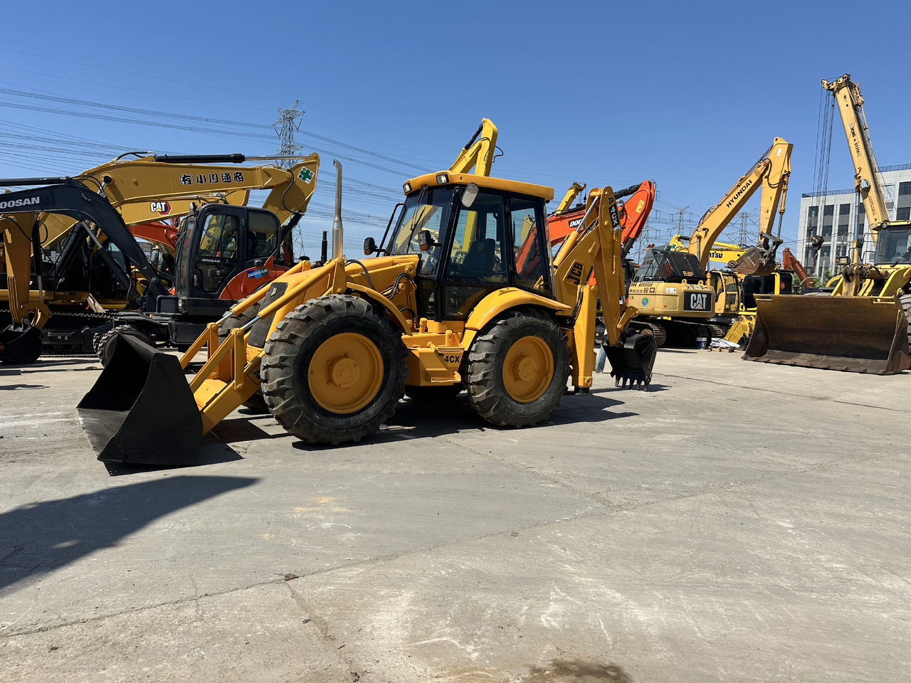 JCB 4CX - Ekskavaator-laadur: pilt 1 JCB 4CX - Ekskavaator-laadur: pilt 1