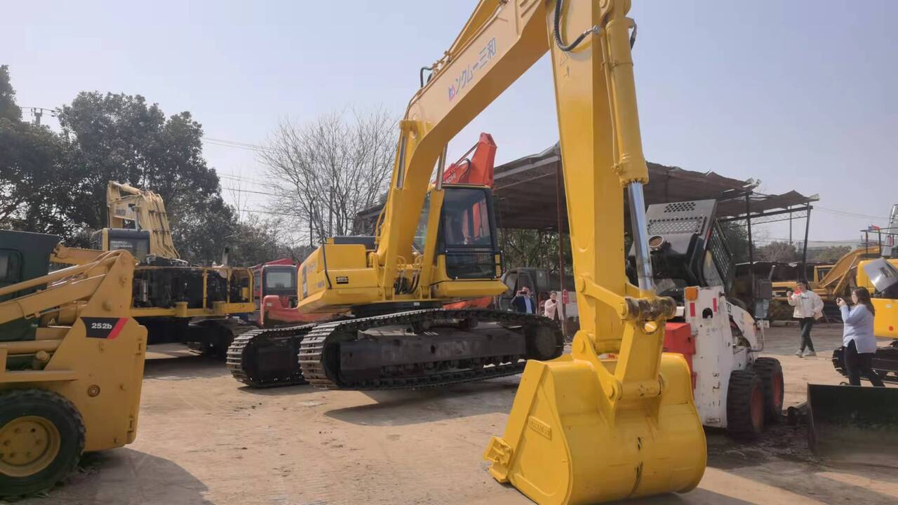KOMATSU PC300-7 - Lintekskavaator: pilt 2 KOMATSU PC300-7 - Lintekskavaator: pilt 2