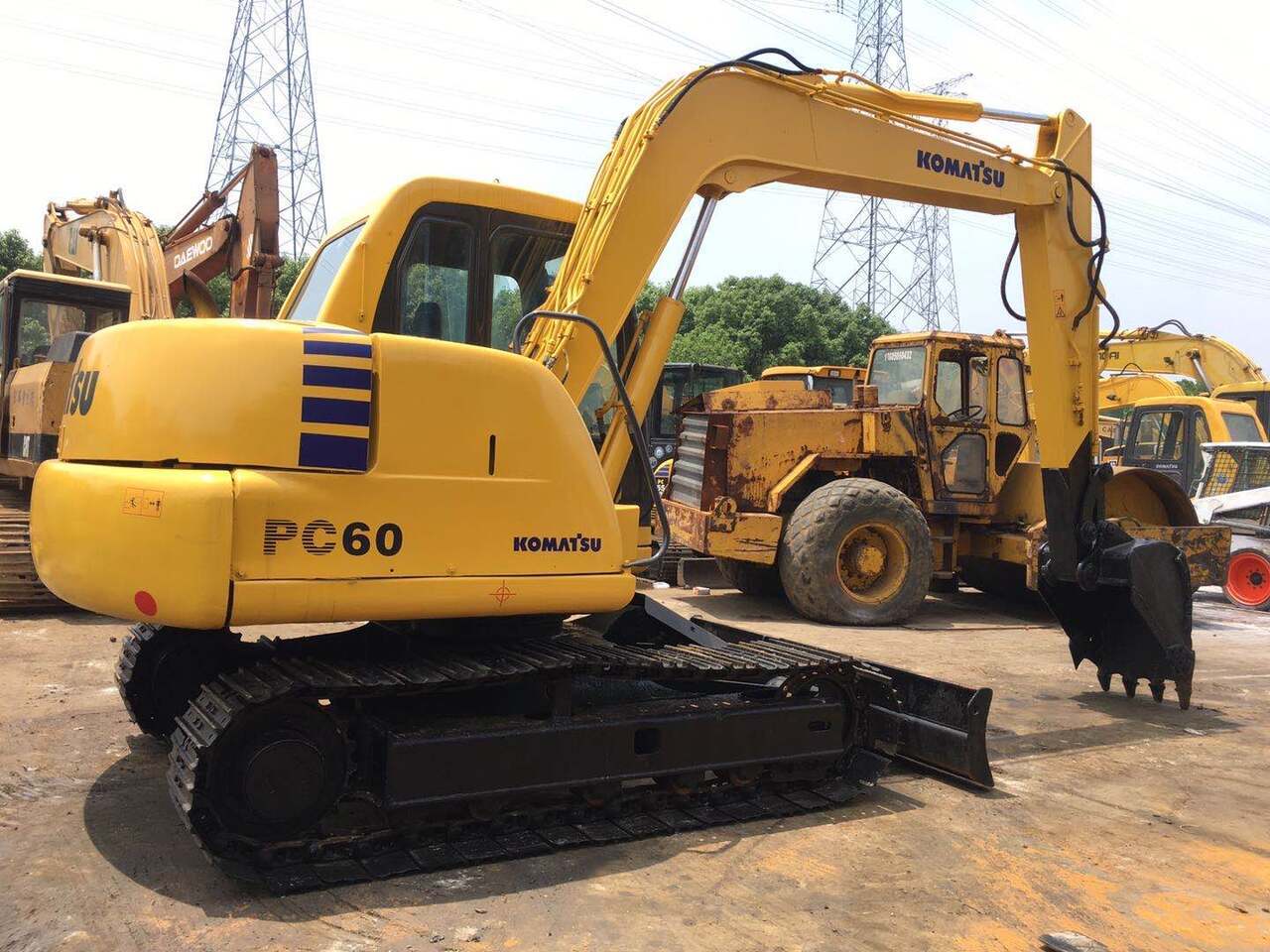 KOMATSU PC60-7 - Miniekskavaator: pilt 1 KOMATSU PC60-7 - Miniekskavaator: pilt 1