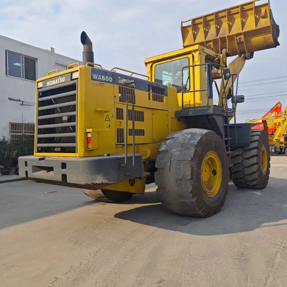 KOMATSU WA600-3 - Rataslaadur: pilt 1 KOMATSU WA600-3 - Rataslaadur: pilt 1