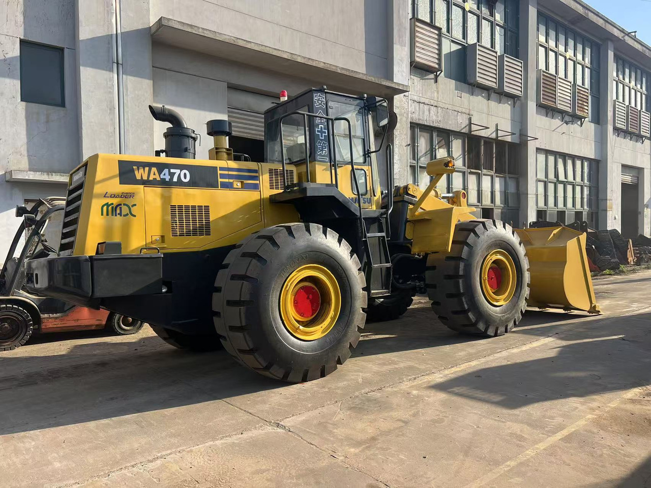Komatsu WA470-3 - Rataslaadur: pilt 4 Komatsu WA470-3 - Rataslaadur: pilt 4