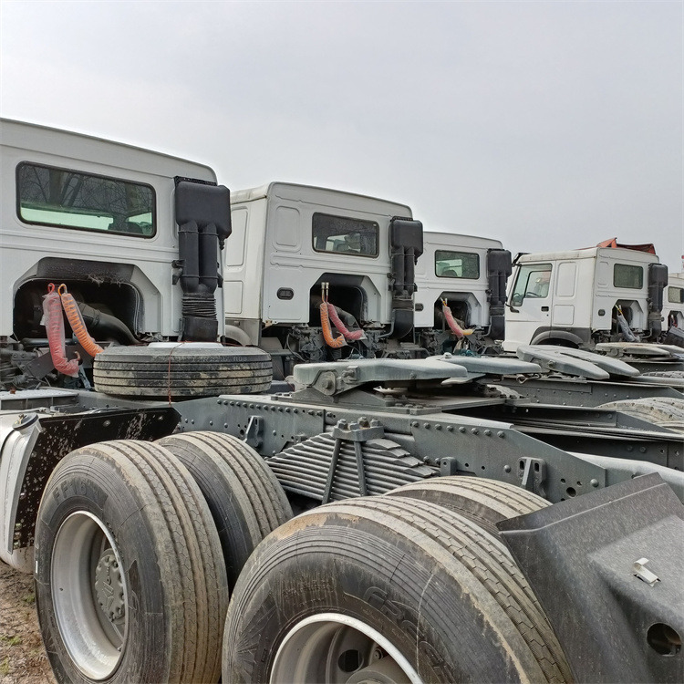 Sadulveok HOWO HOWO 6x4 371 tractor: pilt 8