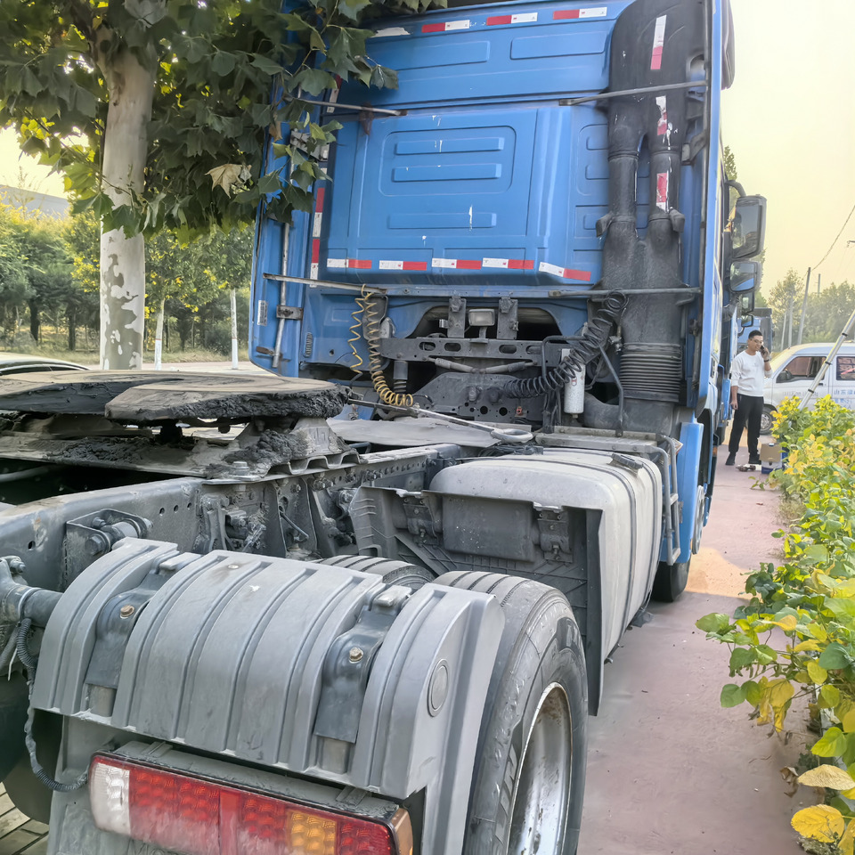 Mercedes-Benz 4x2-1841 - Sadulveok: pilt 4 Mercedes-Benz 4x2-1841 - Sadulveok: pilt 4