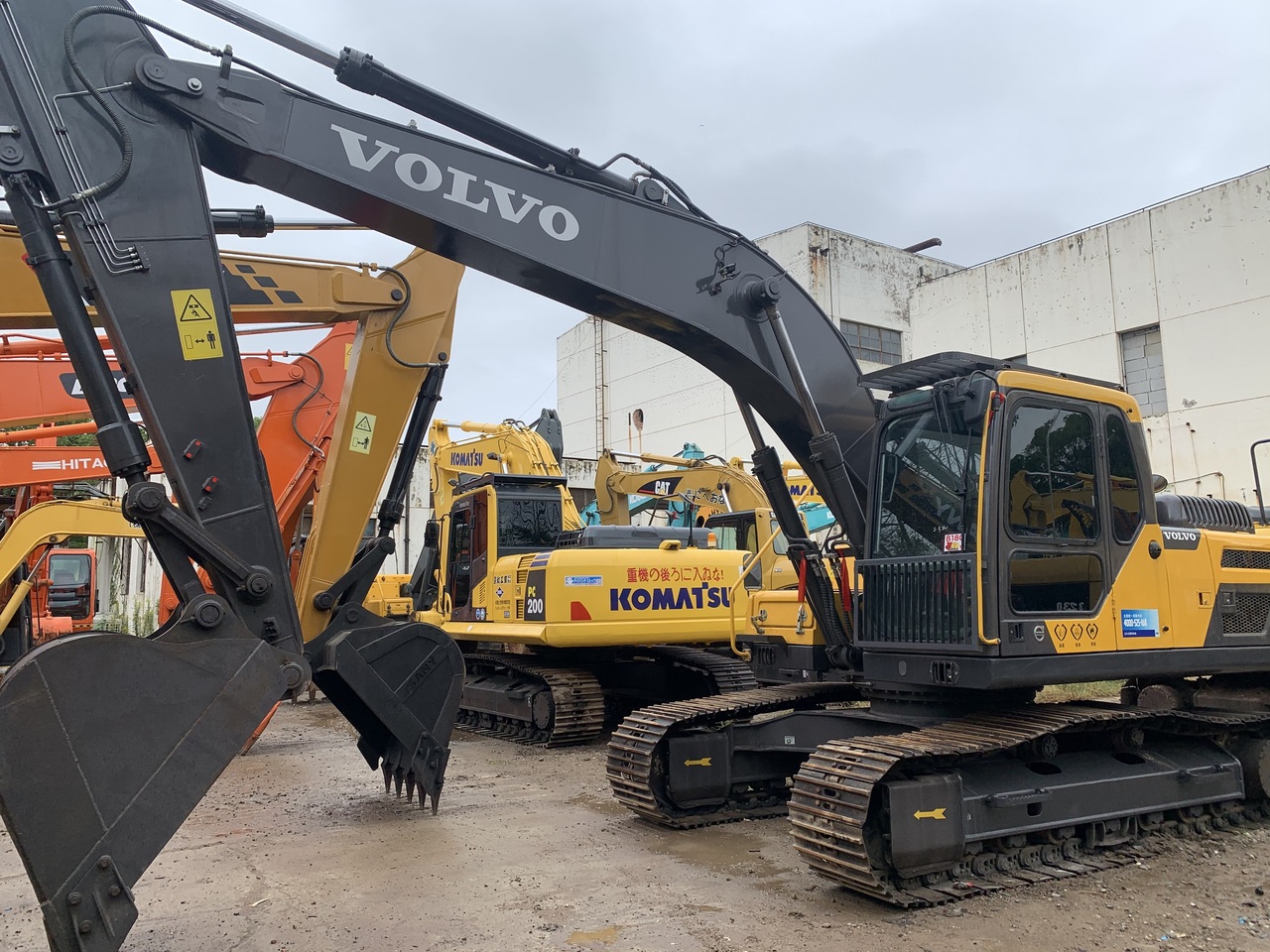 VOLVO EC200DL - Lintekskavaator: pilt 3 VOLVO EC200DL - Lintekskavaator: pilt 3