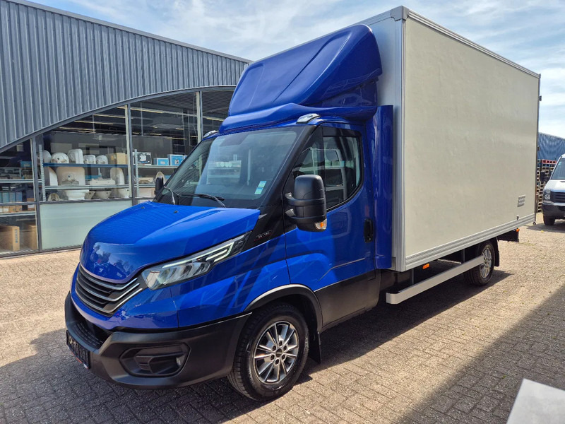 Iveco Daily 35S18 3.0D Koffer/ Xenon/ Airco - Tarbesõiduk furgoon: pilt 5 Iveco Daily 35S18 3.0D Koffer/ Xenon/ Airco - Tarbesõiduk furgoon: pilt 5