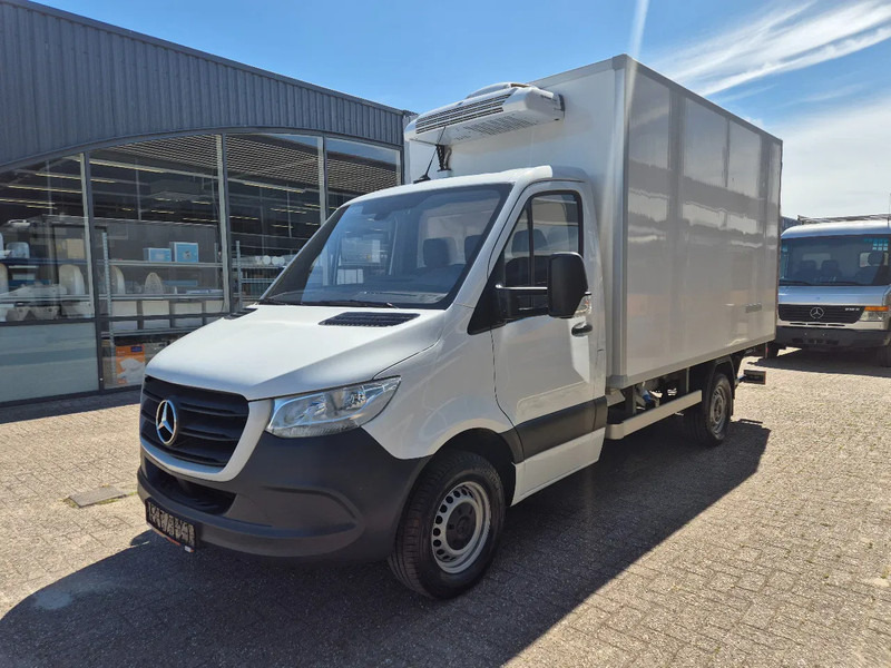 Mercedes-Benz Sprinter 315 CDI/ Kuhlkoffer/ TK V300 MAX/ LBW/ Stby230 - Tarbesõiduk külmik: pilt 5 Mercedes-Benz Sprinter 315 CDI/ Kuhlkoffer/ TK V300 MAX/ LBW/ Stby230 - Tarbesõiduk külmik: pilt 5