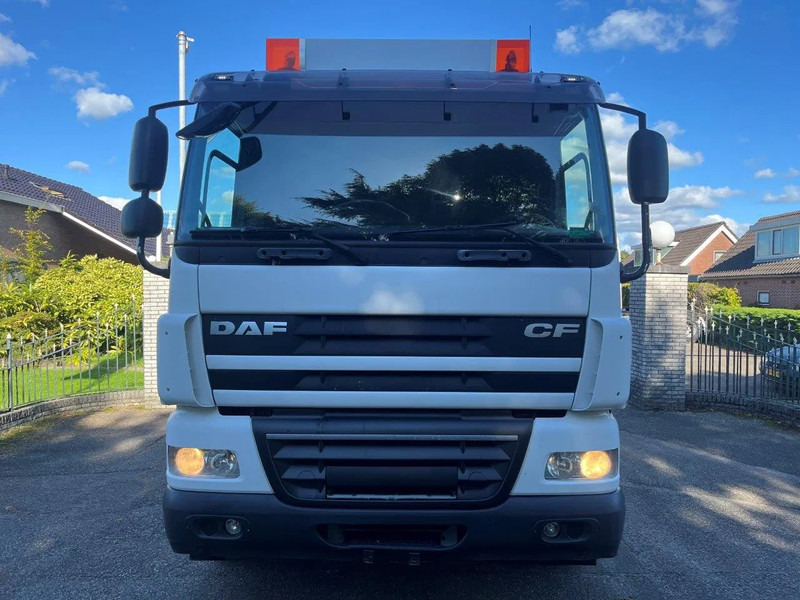 DAF 85.360 8X2 SINGLE CAB CHASSIS - Kabiinišassiiga veoauto: pilt 2 DAF 85.360 8X2 SINGLE CAB CHASSIS - Kabiinišassiiga veoauto: pilt 2