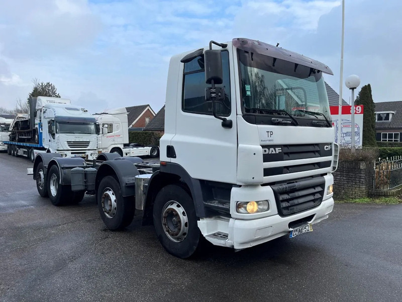 DAF CF 85.430 EURO 3 8X2 CHASSIS - Kabiinišassiiga veoauto: pilt 4 DAF CF 85.430 EURO 3 8X2 CHASSIS - Kabiinišassiiga veoauto: pilt 4