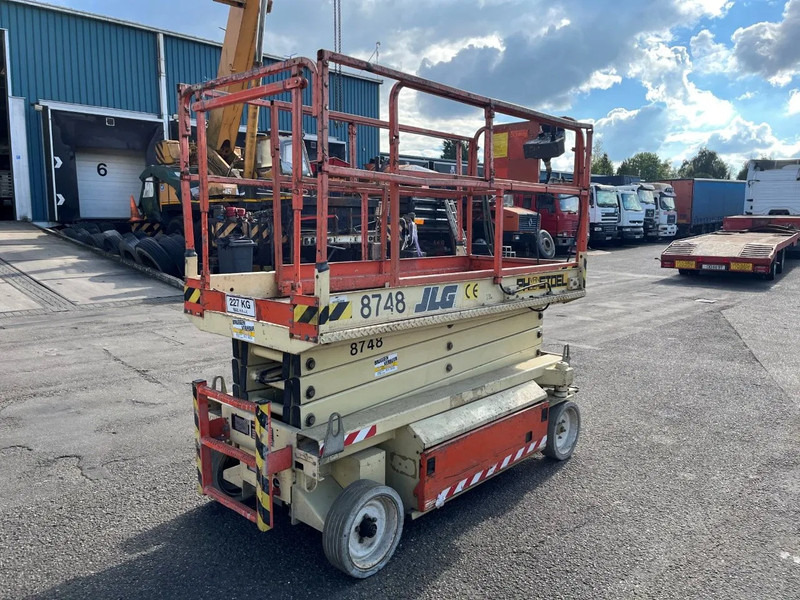 JLG 2646-E !!! LOW HOURS !!! - Käärlift: pilt 3 JLG 2646-E !!! LOW HOURS !!! - Käärlift: pilt 3