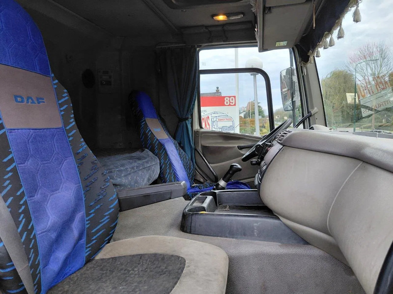 Sadulveok DAF CF 85.430 MANUAL ZF GEARBOX 4x2 Truckhead !! EURO 3 Engine !!: pilt 8 Sadulveok DAF CF 85.430 MANUAL ZF GEARBOX 4x2 Truckhead !! EURO 3 Engine !!: pilt 8