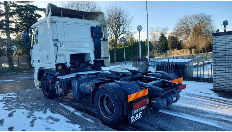 DAF XF 95.430 EURO 2 MANUAL GEARBOX - Sadulveok: pilt 4 DAF XF 95.430 EURO 2 MANUAL GEARBOX - Sadulveok: pilt 4