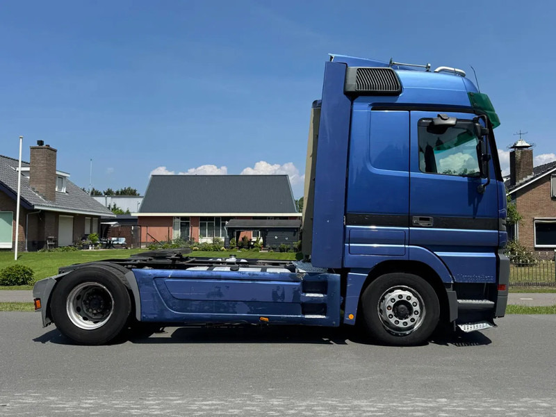 Mercedes-Benz Actros 1848 V8 EPS 3 PEDAL WITH RETARDER AND AIRCO - Sadulveok: pilt 3 Mercedes-Benz Actros 1848 V8 EPS 3 PEDAL WITH RETARDER AND AIRCO - Sadulveok: pilt 3