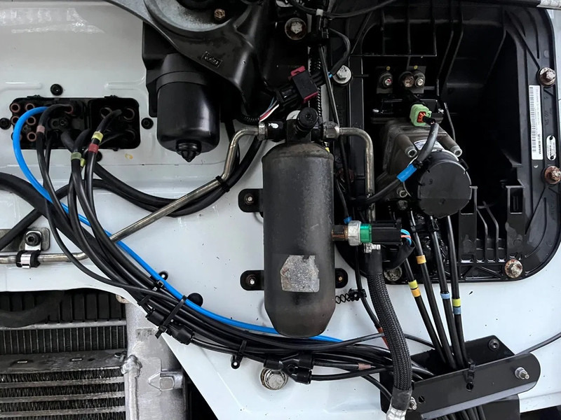 Renault Premium 460 AUTOMATIC RETARDER 2012 - Sadulveok: pilt 4 Renault Premium 460 AUTOMATIC RETARDER 2012 - Sadulveok: pilt 4