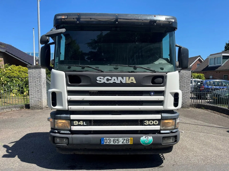 Scania P94-300 94 MANUAL GEARBOX AIRCO RETARDER 10-2004 - Sadulveok: pilt 2 Scania P94-300 94 MANUAL GEARBOX AIRCO RETARDER 10-2004 - Sadulveok: pilt 2