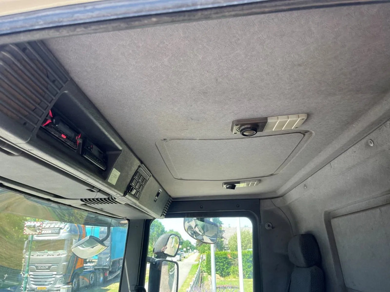 Sadulveok Scania P94-300 94 MANUAL GEARBOX AIRCO RETARDER 10-2004: pilt 18