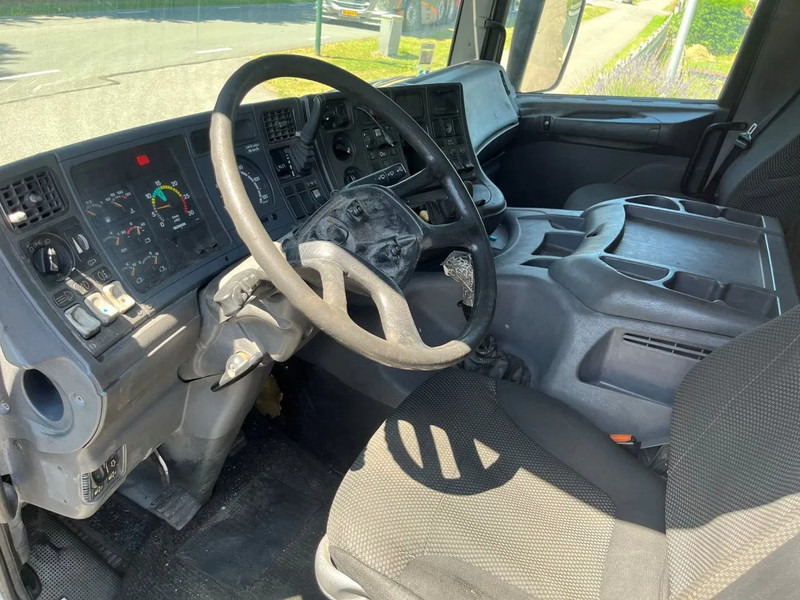 Sadulveok Scania P94-300 94 MANUAL GEARBOX AIRCO RETARDER 10-2004: pilt 16