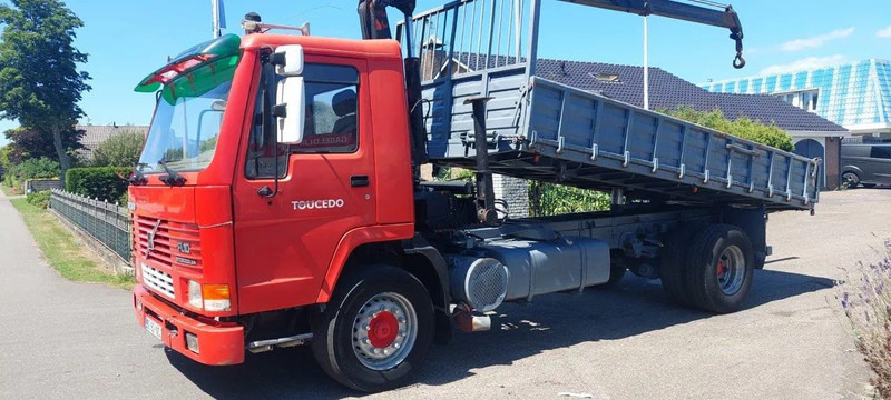 Volvo FL 10.320 4x2 Kipper Crane Steel Suspension - Kallurauto, Kraanaga veoauto: pilt 2 Volvo FL 10.320 4x2 Kipper Crane Steel Suspension - Kallurauto, Kraanaga veoauto: pilt 2