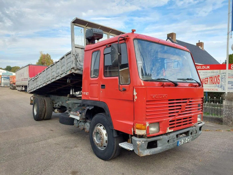 Volvo FL 10 4X2 Kipper - Kallurauto: pilt 2 Volvo FL 10 4X2 Kipper - Kallurauto: pilt 2