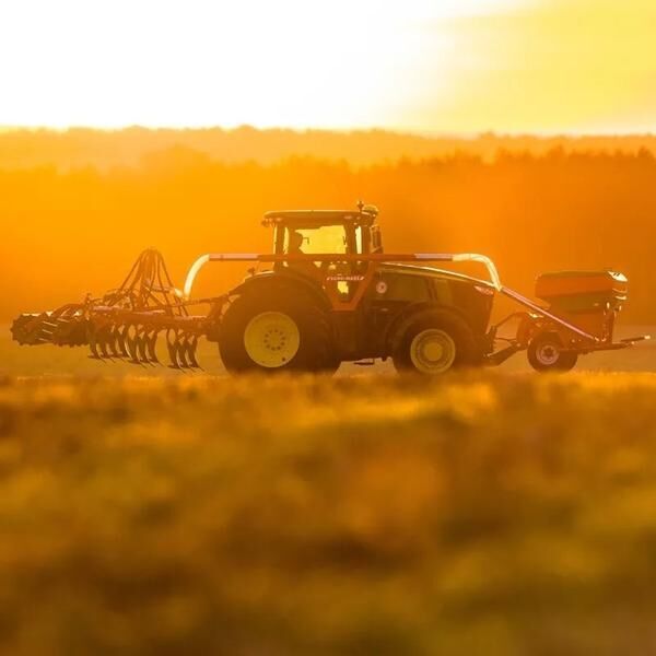 AGRO-MASZ IKAR - PNEUMATYCZNY SIEWNIK ZBOŻOWY (FRONTOWY) - Väetiselaoturid: pilt 1 AGRO-MASZ IKAR - PNEUMATYCZNY SIEWNIK ZBOŻOWY (FRONTOWY) - Väetiselaoturid: pilt 1